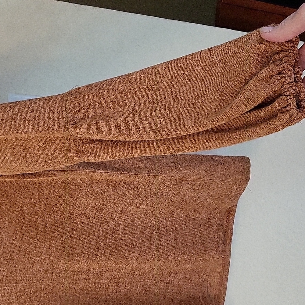 Rust, knit, thin sweater/blouse - Picture 3 of 4